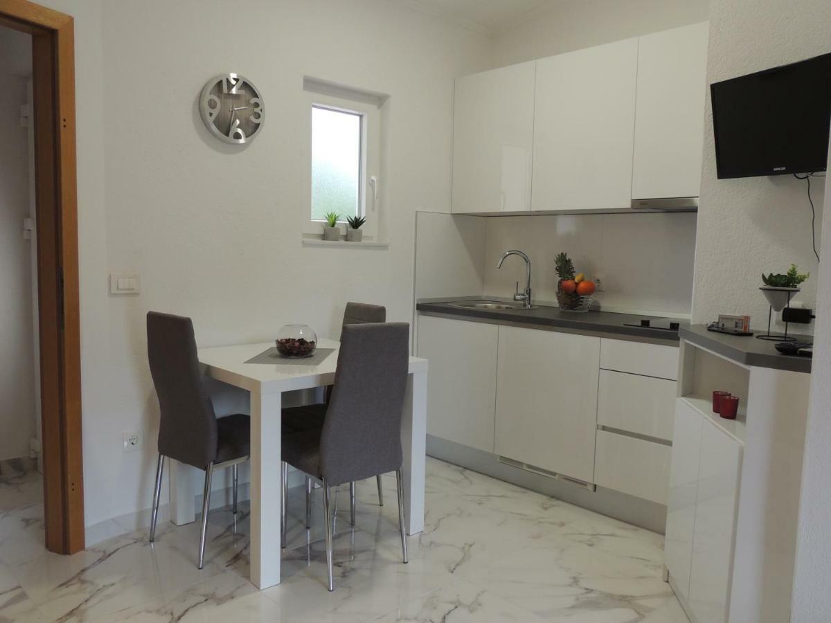 Apartments Palma Baška Voda Exteriör bild